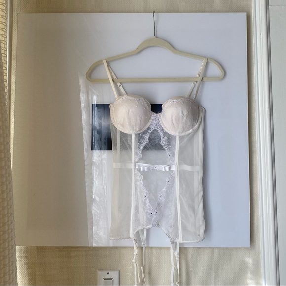 NWOT victoria's secret designer collection set - Picture 6 of 10